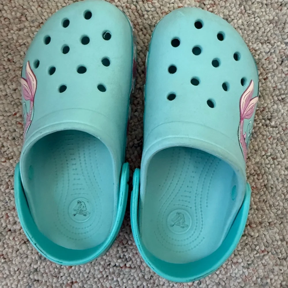Crocs Kids Aqua Clogs with Pink Accents - Picture 1 of 5
